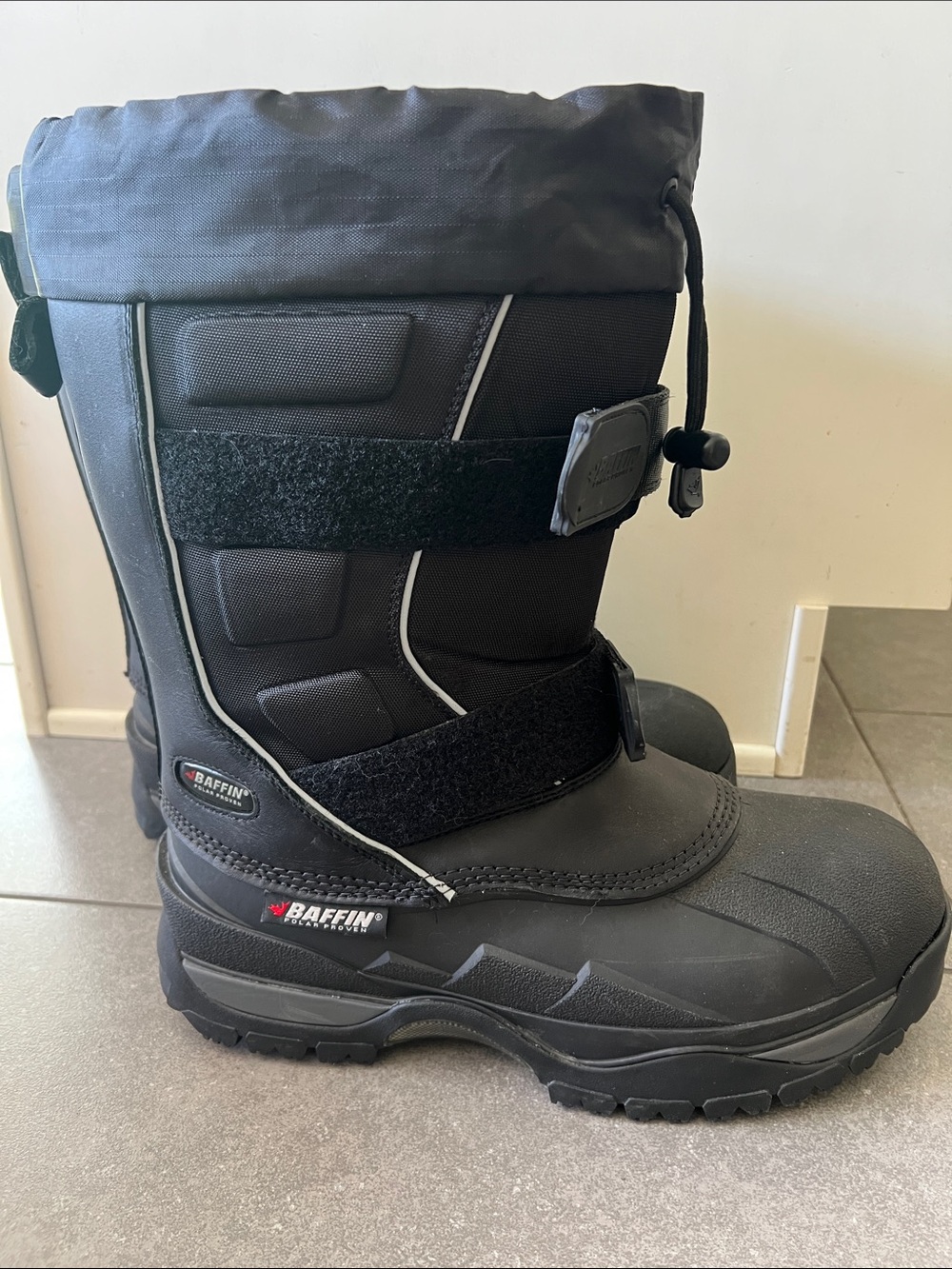 Baffin EIGER men’s snow boots.
